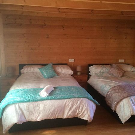 Log House Hideaway Villa Johnswell Exterior foto