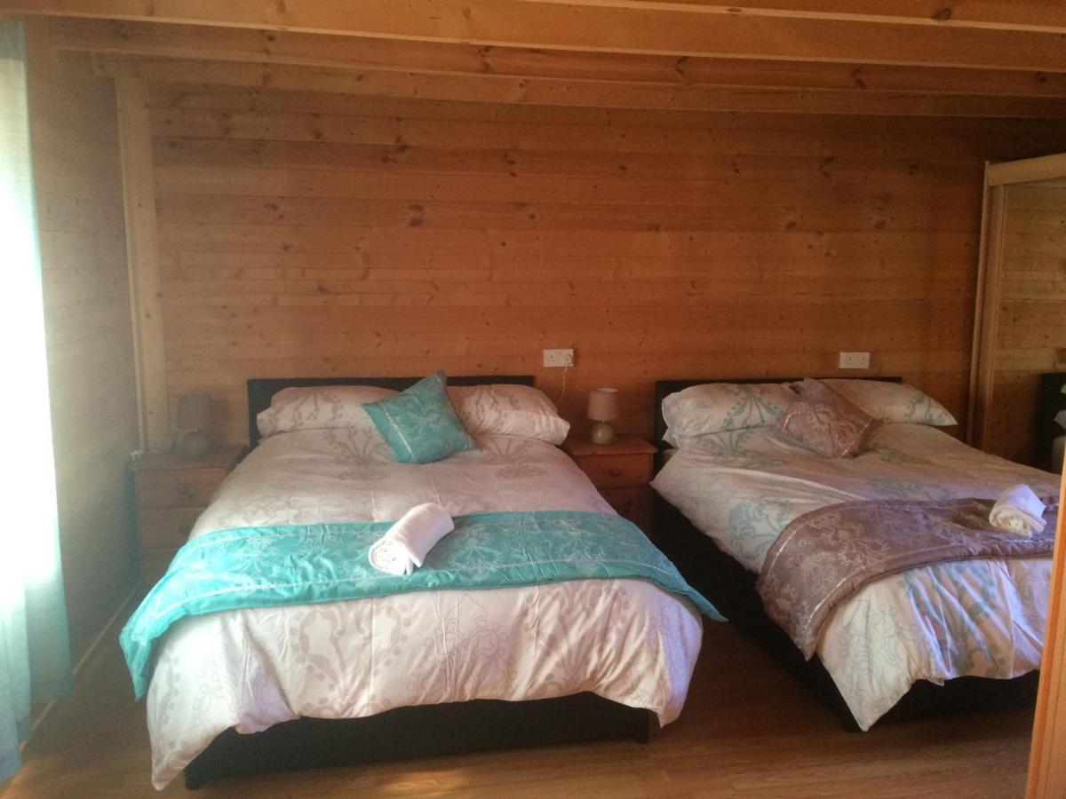 Log House Hideaway Villa Johnswell Exterior foto